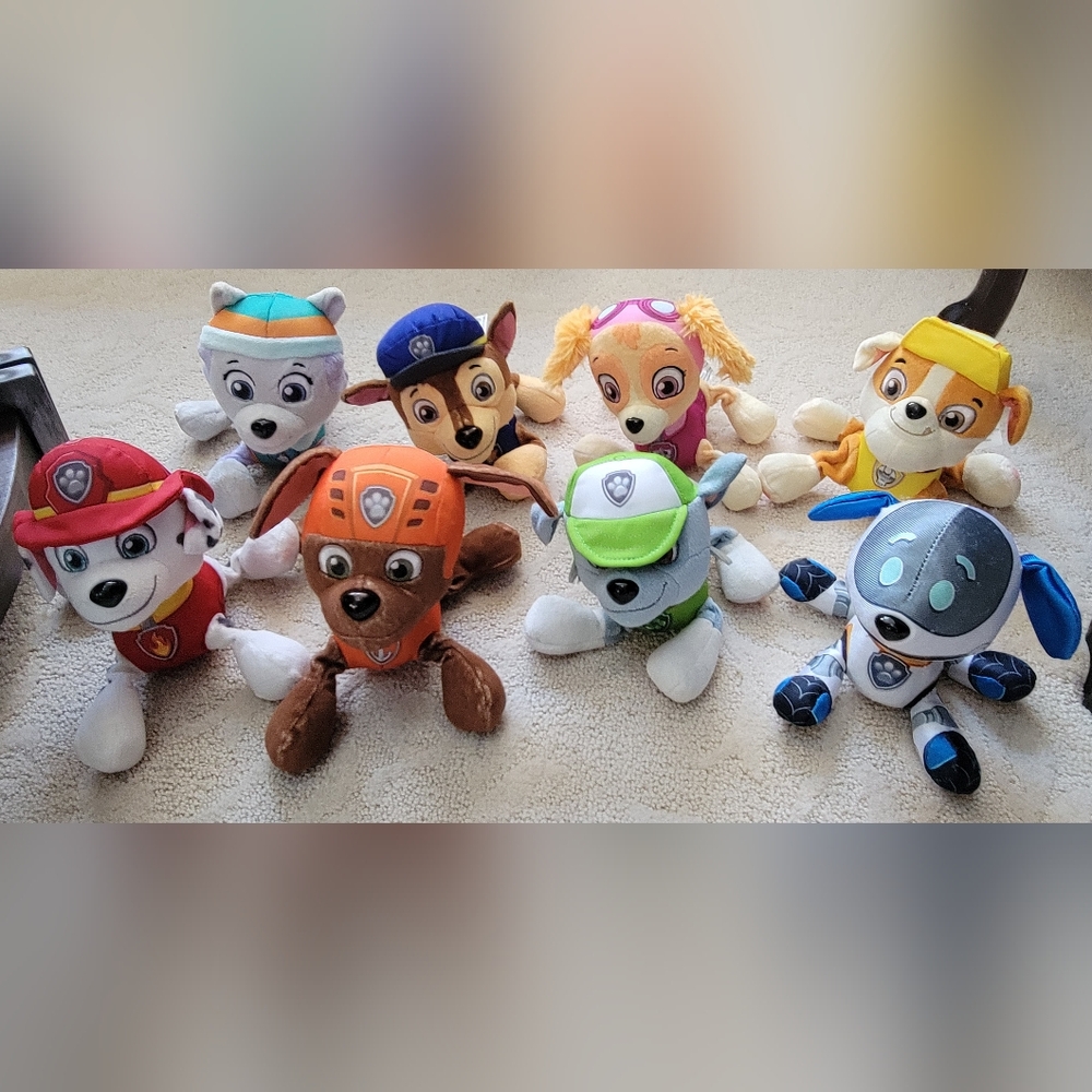 Paw Patrol Plush Pup Pals Set of 8